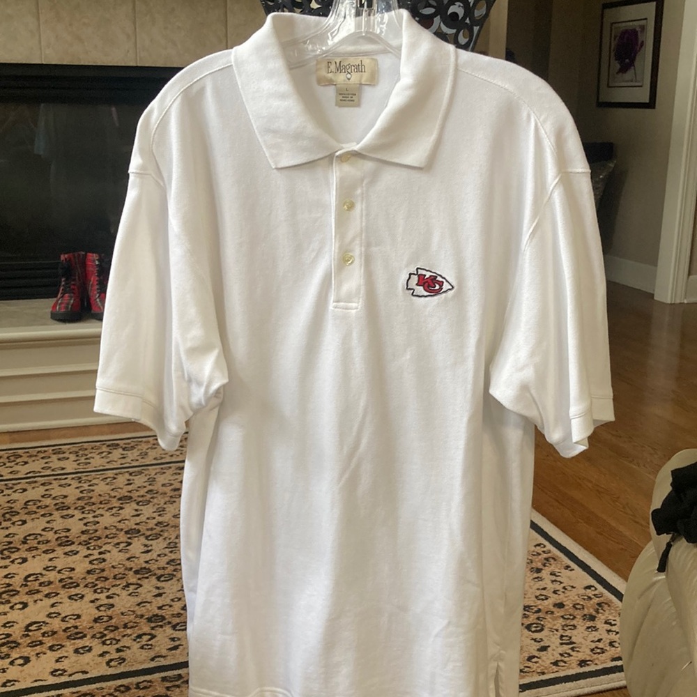 NWOT Kansas City Chiefs logo E. Magrath brand men’s white golf shirt Large